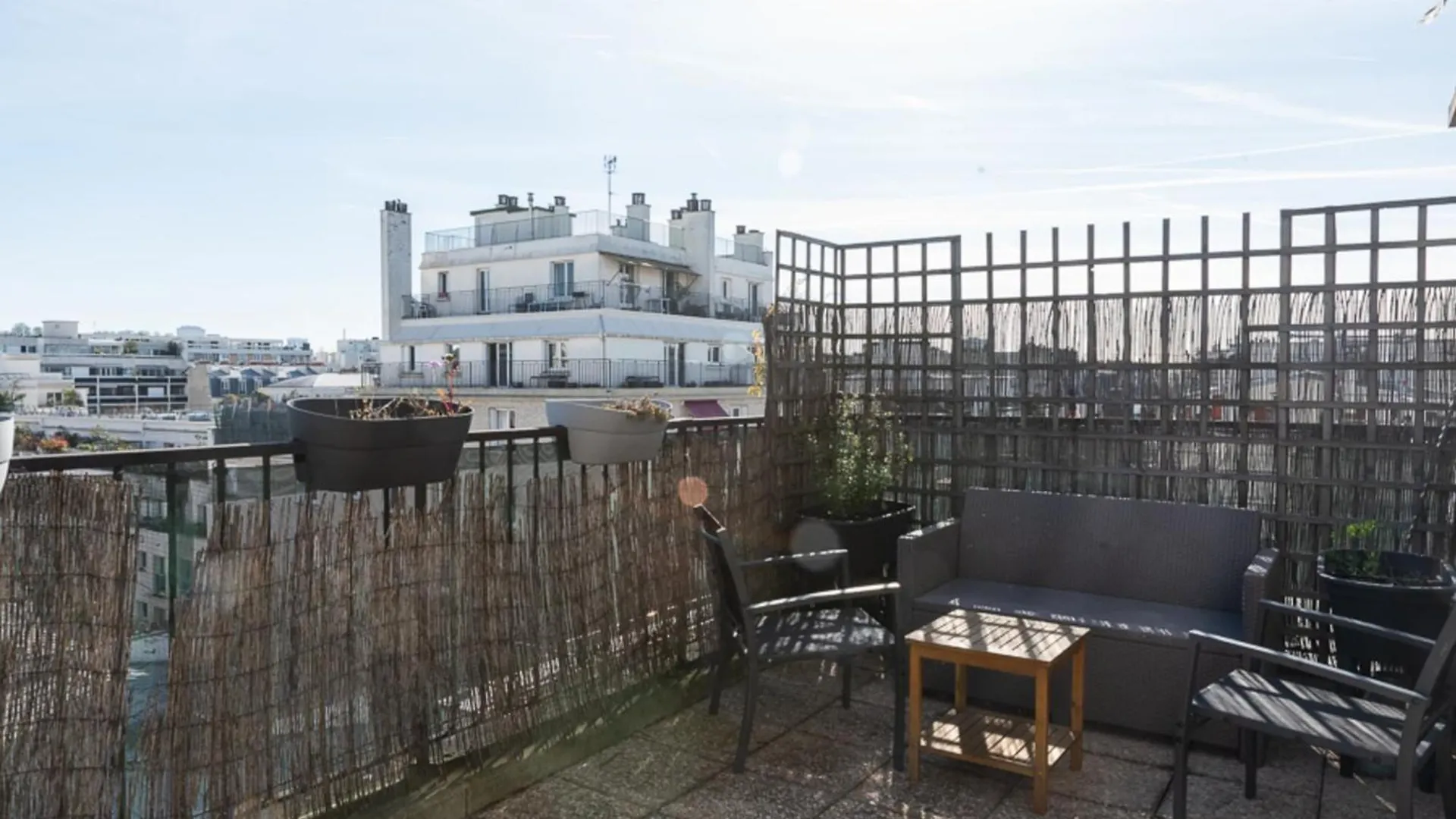 Bright Studio With Terrace Apartamento